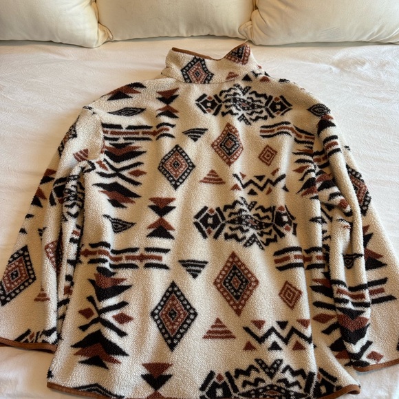 Aztec Pattern Fleece Jacket - Picture 3 of 3